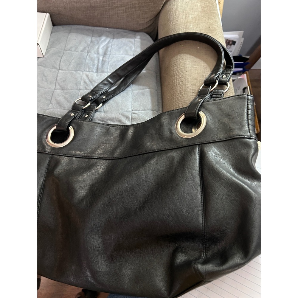 Womens Black Faux Leather Shoulder Bag‎ Hobo Purse With Silver Tone Hardware - Picture 3 of 8